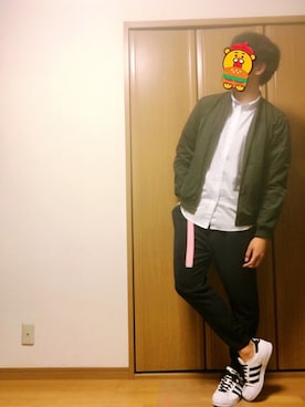 「GUコーデ」｜「アイテム（ミリタリージャケット）」を使った、バンバンさん（メンズ・177cm）の春コーディネート