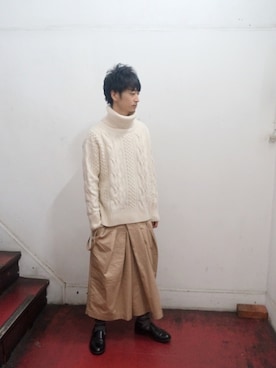 「袴パンツ」｜「アイテム（スリッポン）」を使った、きういさん（メンズ・173cm）の冬コーディネート