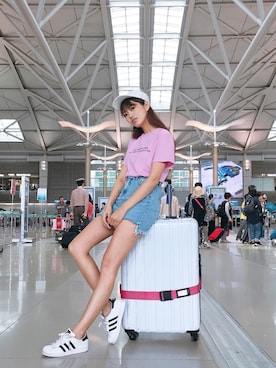 「DHOLIC（ディーホリック）のアイテム（デニムスカート）」を使った、MASAEさん（レディース・168cm）の春コーディネート