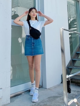 「DHOLIC（ディーホリック）のアイテム（ボディバッグ/ウエストポーチ）」を使った、MASAEさん（レディース・168cm）の春コーディネート