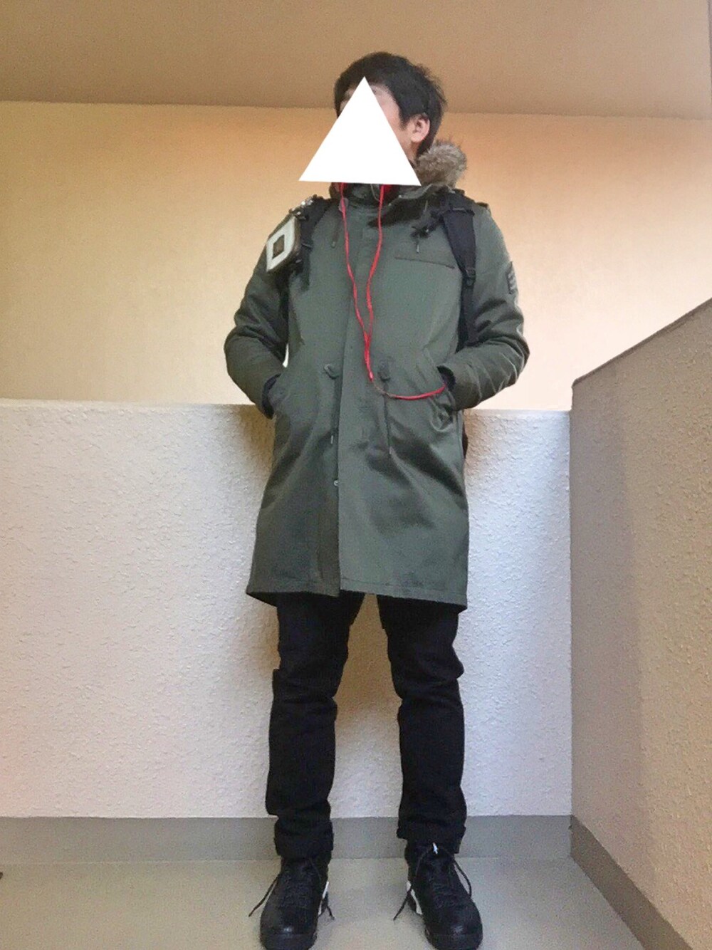 「AIR JORDAN、モッズコート、NIKE、GU、supreme、アダルトおカワたん部、愛はWEARを救うキャンペーン」｜「NIKEのアイテム（スニーカー、ブラック系）」を使った、Ren Saitoさん（メンズ・168cm）の冬コーディネートの1枚目の写真