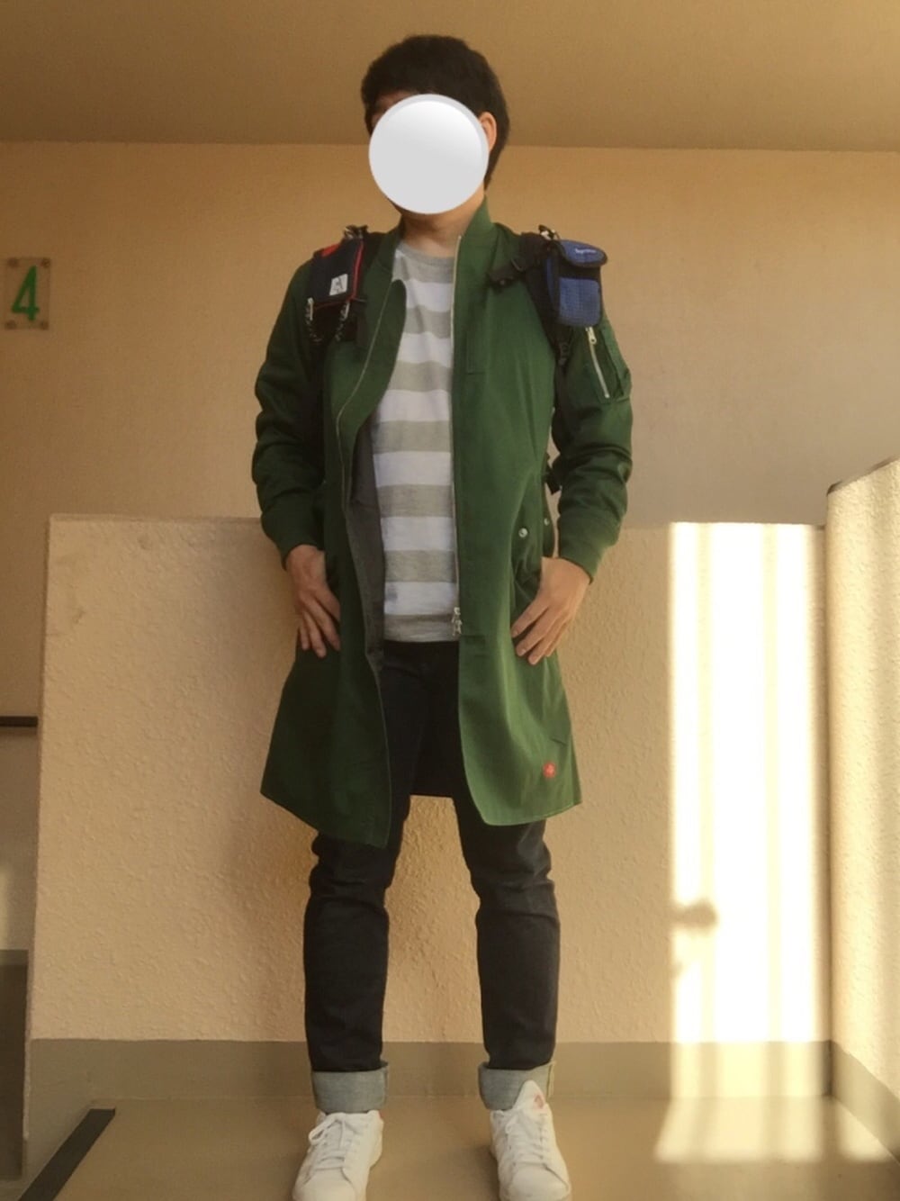 「MA-1、ボーダー、ロングMA-1、スタンスミス、バックパック、Dickies、GU、adidas、supreme、アダルトおカワたん部」｜「DickiesのTCツイルロングMA1ジャケット（MA-1、グリーン系）」を使った、Ren Saitoさん（メンズ・168cm）の春コーディネートの1枚目の写真