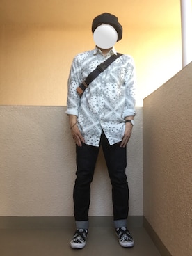 「アイテム（ボディバッグ/ウエストポーチ、ブルー系）」を使った、Ren Saitoさん（メンズ・168cm）の春コーディネート