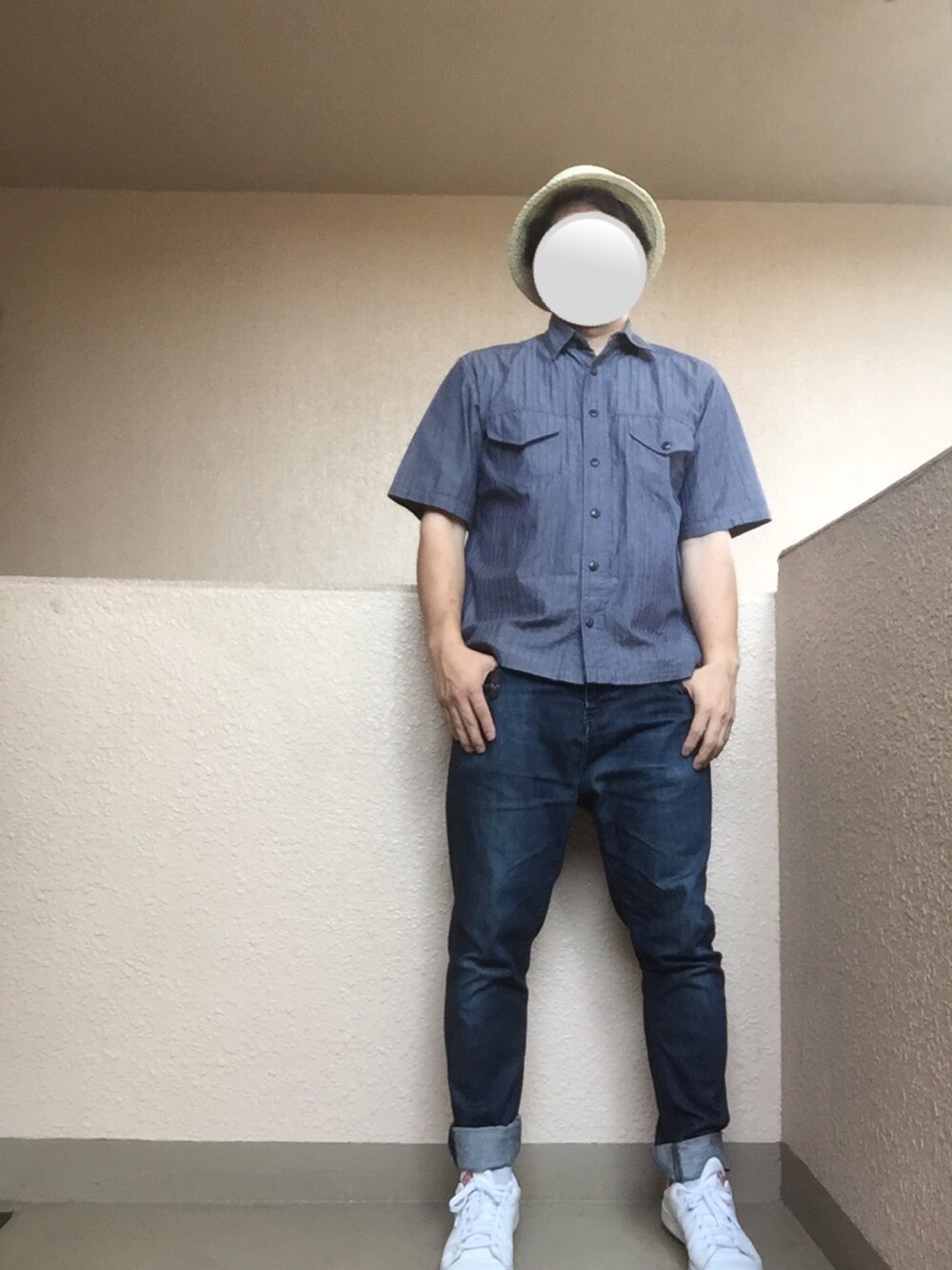 「ストライプ、カンカン帽、シャツスタイル、スタンスミス、アダルトおカワたん部」｜「SCANNERのアイテム（シャツ/ブラウス、ブルー系）」を使った、Ren Saitoさん（メンズ・168cm）の夏コーディネートの1枚目の写真