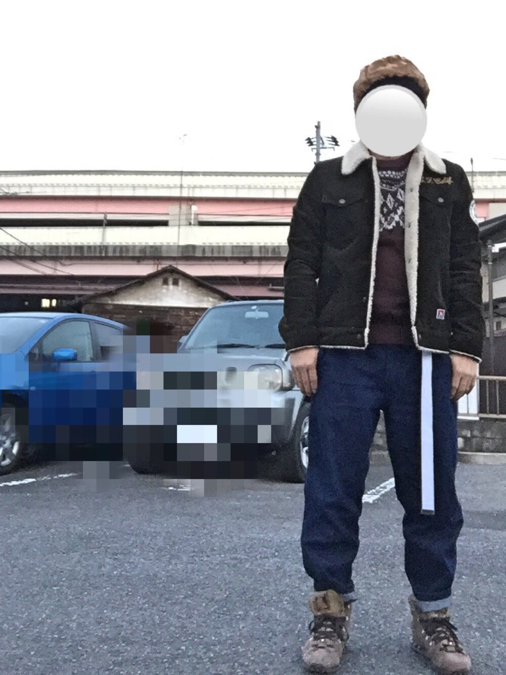 「フライトキャップ、ボアジャケット、ノルディック柄、ダボパン、ガチャベルト、ボアシューズ、アダルトおカワたん部、オトナカジュアル、大人カジュアル」｜「polcadotのアイテム（帽子、ベージュ系）」を使った、Ren Saitoさん（メンズ・168cm）の冬コーディネートの1枚目の写真