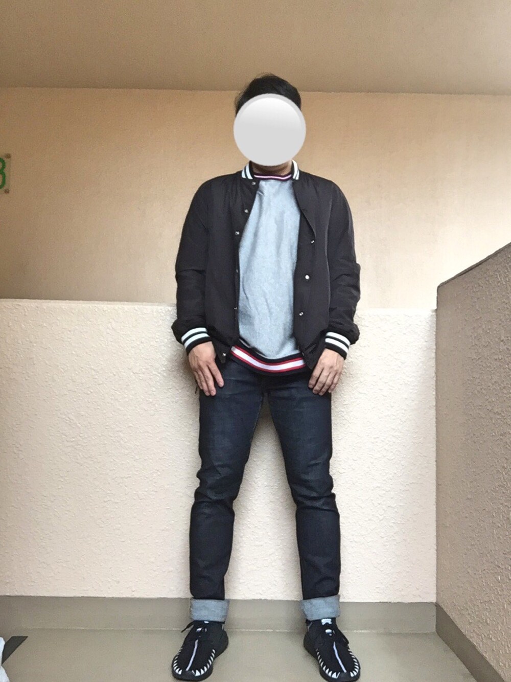 「スタジャン、ブルゾン、ライン、NMD、オトナカジュアル、大人カジュアル、おしゃれさんと繋がりたい、アダルトおカワたん部」｜「ChampionのChampion×BLUE WORK スタジャン（スタジャン、ブラック系）」を使った、Ren Saitoさん（メンズ・168cm）の春コーディネートの1枚目の写真