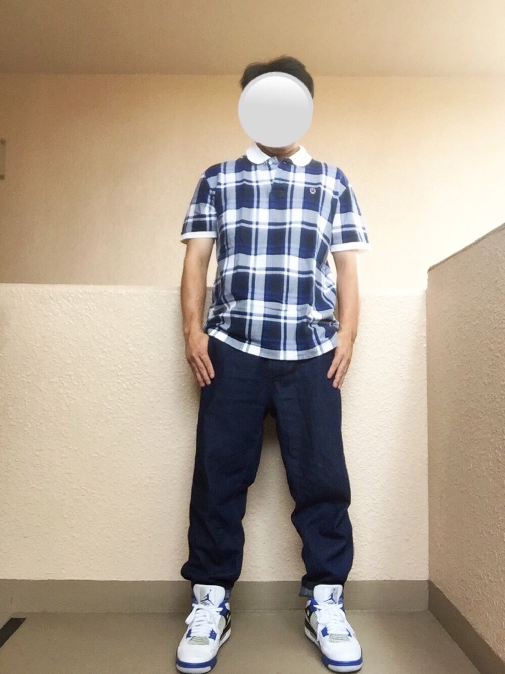 「ポロシャツ、チェック、ダボパン、エアジョーダン、AIR JORDAN、オトナカジュアル、大人カジュアル、おしゃれさんと繋がりたい、アダルトおカワたん部」｜「A BATHING APEのアイテム（ポロシャツ、ブルー系）」を使った、Ren Saitoさん（メンズ・168cm）の夏コーディネートの1枚目の写真