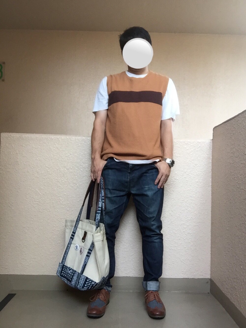 「勉強コーデ、ベスト、ブラウン、オトナカジュアル、大人カジュアル、おしゃれさんと繋がりたい、アダルトおカワたん部」｜「Discoat Parisienのニットベストアンサンブル（ベスト、ベージュ系）」を使った、Ren Saitoさん（メンズ・168cm）の秋コーディネートの1枚目の写真