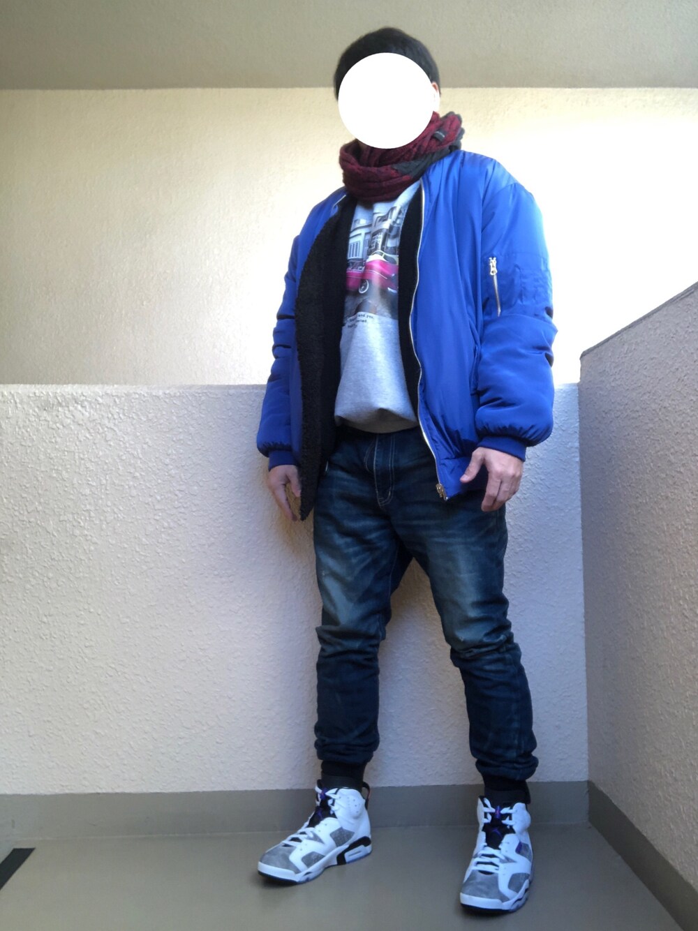 「エアジョーダン、AIR JORDAN、ビッグシルエット、MA-1、スウェット、オトナカジュアル、おしゃれさんと繋がりたい、大人カジュアル、アダルトおカワたん部」｜「NIKEのアイテム（スニーカー、ホワイト系）」を使った、Ren Saitoさん（メンズ・168cm）の冬コーディネートの1枚目の写真
