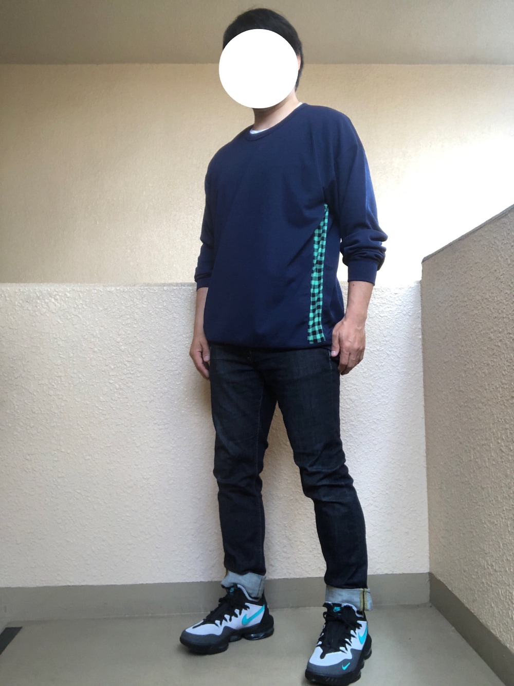 「ロンT、ネイビー、オトナカジュアル、大人カジュアル、おしゃれさんと繋がりたい、レブロン、アダルトおカワたん部」｜「quoltのアイテム（Tシャツ/カットソー、ブルー系）」を使った、Ren Saitoさん（メンズ・168cm）の春コーディネートの1枚目の写真