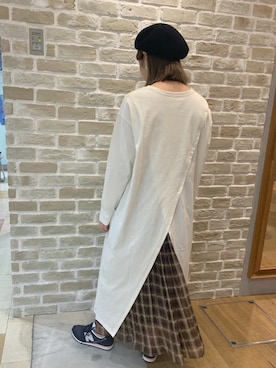 「スリット」｜「アイテム（ワンピース/ドレス）」を使った、かわの くみこさん（レディース・154cm）の秋コーディネート