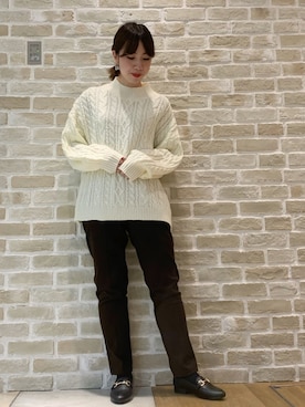 「ケーブルニット」｜「アイテム（ローファー）」を使った、かわの くみこさん（レディース・154cm）の秋コーディネート