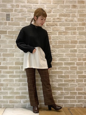 「earth music&ecology（アースミュージックアンドエコロジー）のアイテム（ニット/セーター、ブラック系）」を使った、かわの くみこさん（レディース・154cm）の冬コーディネート