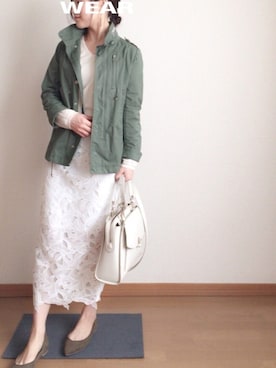 「カーキ×ホワイト」｜Ris.さん（レディース・155cm）の春コーディネート