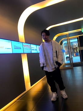 「ディーゼル」｜「アイテム（ダウンジャケット/コート）」を使った、DIESEL KOHEYさん（メンズ・172cm）の秋コーディネート