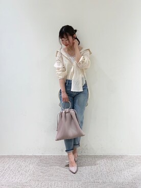 「アイテム（パンプス、グレー系）」を使った、nanaさん（レディース・160cm）の春コーディネート