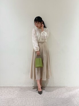 「アイテム（パンプス、グレー系）」を使った、nanaさん（レディース・160cm）の春コーディネート