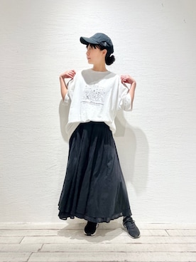 「101匹わんちゃん」｜「アイテム（キャップ）」を使った、9nikoさん（レディース・162cm）の春コーディネート