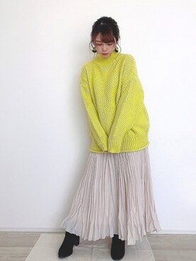 「蛍光カラー」｜「アイテム（その他）」を使った、りなぽちゃさん（レディース・156cm）の冬コーディネート
