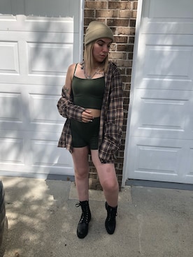 「plaid」｜「アイテム（ニットキャップ/ビーニー）」を使った、Pauly さん（レディース・157cm）の秋コーディネート