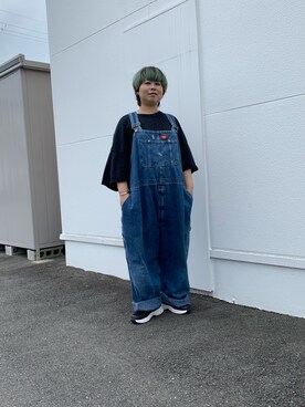 「unrelaxing（アンリラクシング）のアイテム（Tシャツ/カットソー、ブラック系）」を使った、なーさんさん（レディース・156cm）の夏コーディネート