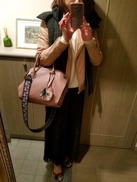 「MANGO（マンゴ）のアイテム（ライダースジャケット）」を使った、RIEさん（レディース・163cm）の春コーディネート