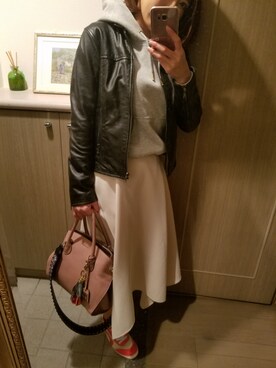 「COCCINELLE（コチネレ）のアイテム」を使った、RIEさん（レディース・163cm）の春コーディネート