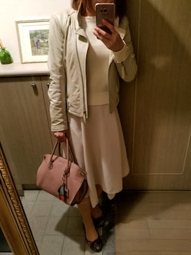 「COCCINELLE（コチネレ）のアイテム」を使った、RIEさん（レディース・163cm）の春コーディネート