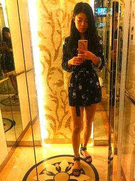 「PULL&BEAR（プルアンドベア）のアイテム（オールインワン・サロペット）」を使った、Kate Hsuさん（レディース・168cm）の夏コーディネート