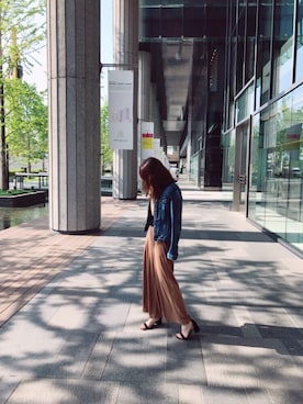 「スカラップ」｜「アイテム（デニムジャケット）」を使った、iさん（レディース・160cm）の春コーディネート