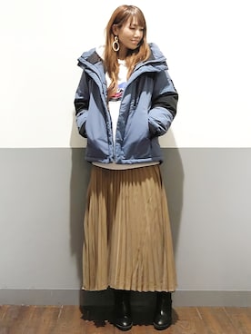 「アイテム（ダウンジャケット/コート、ブルー系）」を使った、asukaさん（レディース・168cm）の秋コーディネート