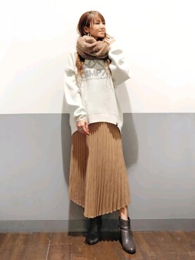 asukaさんの「【HONEYSUCKLE ROSE】フェイクスエードスカート」を使ったコーディネート