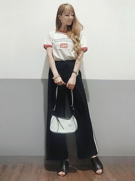 「CONVERSE（コンバース）のアイテム（ショルダーバッグ）」を使った、asukaさん（レディース・168cm）の春コーディネート