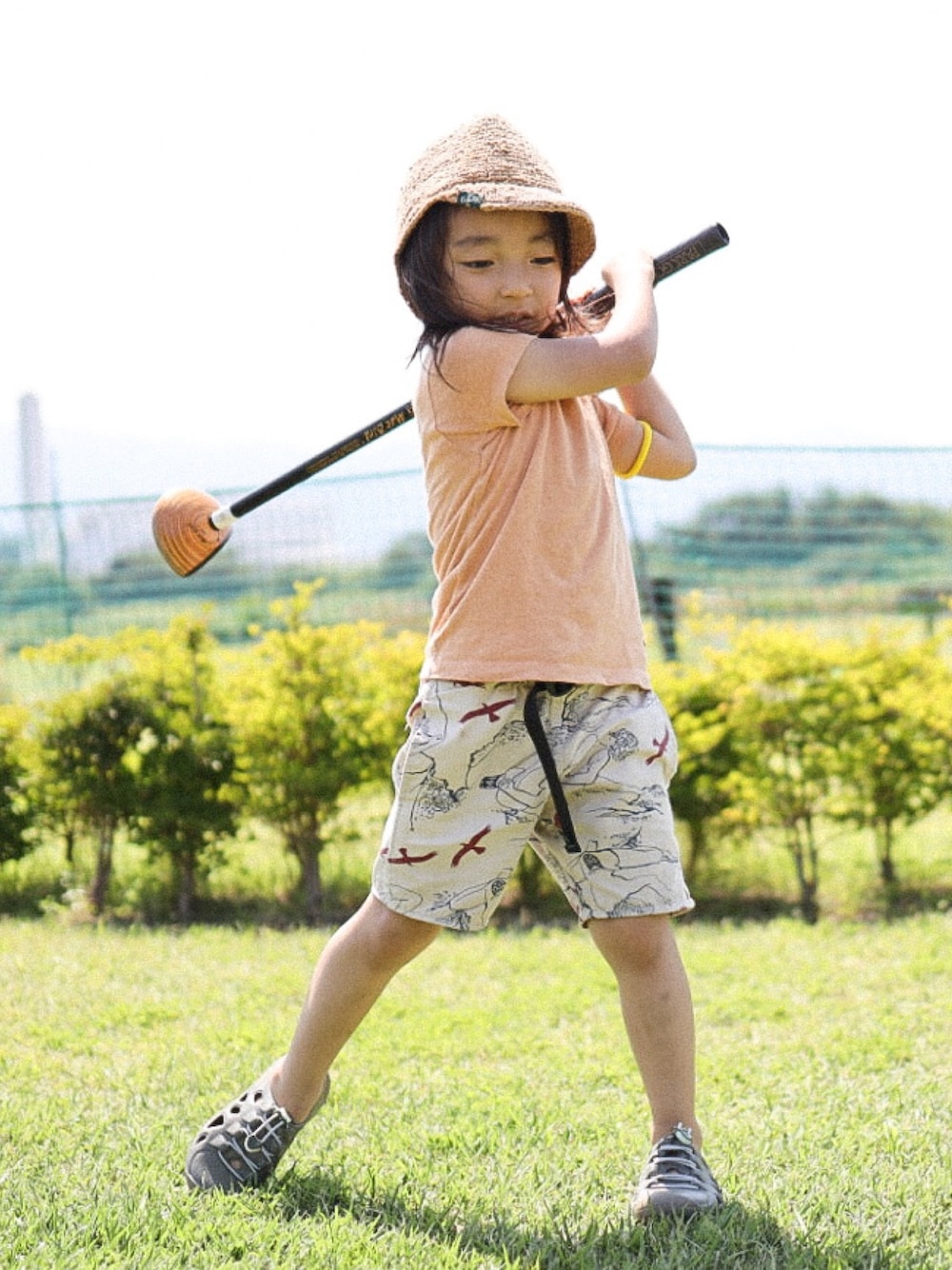 「ゴルフ、gohemp、WILDTHINGS、keen、THEPARKSHOP」｜「GOHEMPのLASOON CAP（キャップ、ベージュ系）」を使った、zenさん（キッズ・100cm）の夏コーディネートの1枚目の写真