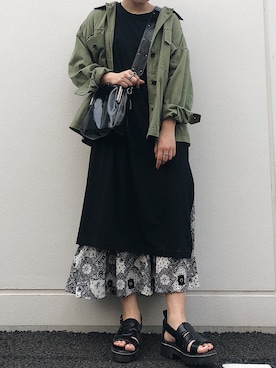 「ミニタリー」｜「アイテム（ワンピース/ドレス）」を使った、Naoさん（レディース・158cm）の春コーディネート