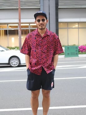 「アイテム（サングラス）」を使った、タータスストアー大阪さん（メンズ・174cm）の春コーディネート
