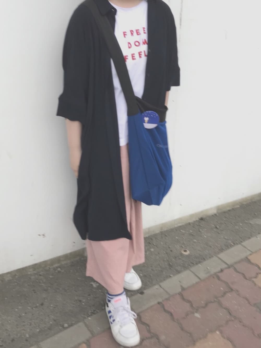 「GU、シャツワンピ、niko and ...、はらぺこ商店、CHIHIROYASUDA、メッシュバッグ、まると、さんかくと、しかくと。、ゆるコーデ」｜「はらぺこ商店のアイテム（パンツ、ピンク系）」を使った、N a t s u k i 🐰さん（レディース・157cm）の夏コーディネートの1枚目の写真