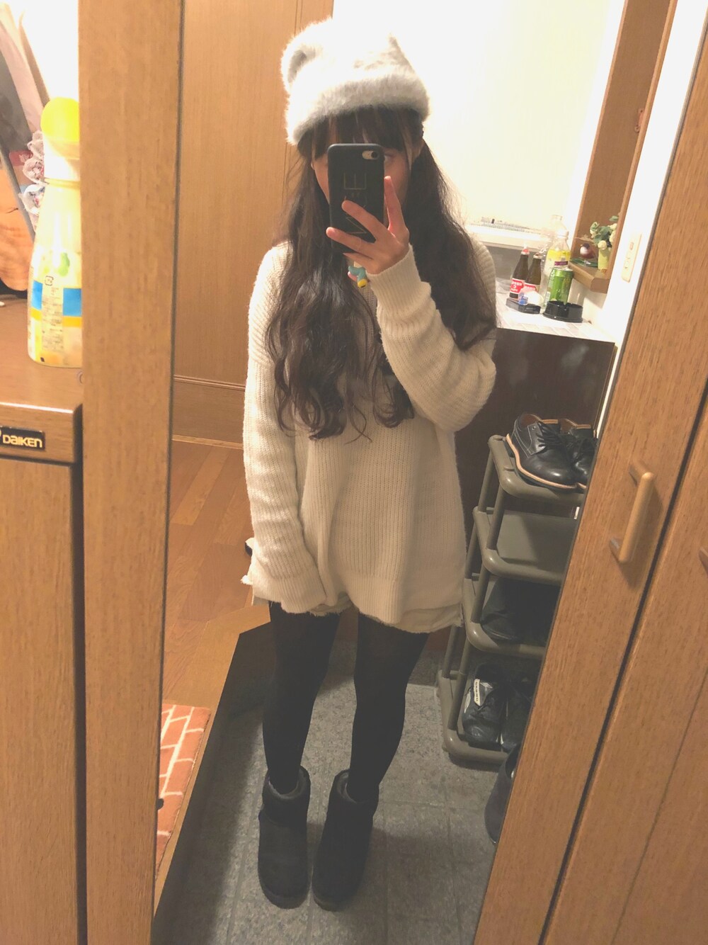 「休日スタイル、パンツスタイル、おしゃれさんと繋がりたい、オトナ女子、冬コーデ、デニム、楽チンコーデ、ざっくりニット、デニムパンツ」｜「OZOCのウール混ワッチ（ニットキャップ/ビーニー、ブルー系）」を使った、a＊さん（レディース・151cm）の秋コーディネートの1枚目の写真