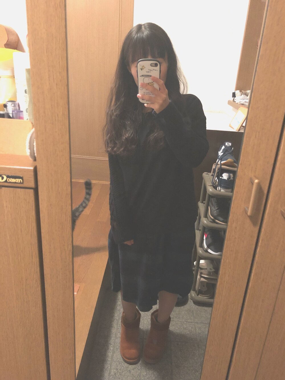 「冬コーデ、シンプルコーデ、おしゃれさんと繋がりたい、ゆるコーデ、プチプラコーデ、ブラック、ワンピース、ユニクロ、チェック」｜「UNIQLOのフランネルシャツワンピース（長袖）（ワンピース、グリーン系）」を使った、a＊さん（レディース・151cm）の冬コーディネートの1枚目の写真