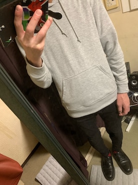 「STUDIOUS（ステュディオス）のアイテム（パーカー）」を使った、ヒロさん（メンズ・181cm）の秋コーディネート