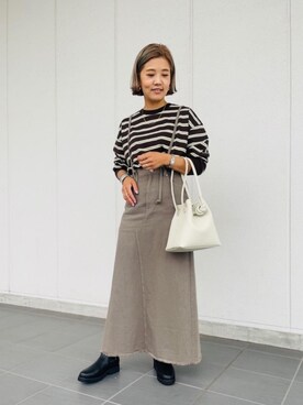 「アイテム（デニムスカート、グレー系）」を使った、Shizuka   Nakajimaさん（レディース・154cm）の夏コーディネート