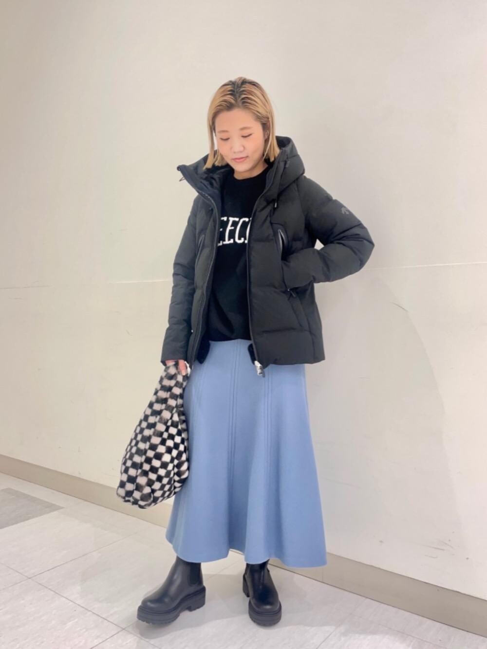 「スカート、フェミニン、RECOMMEND  ITEM STYLING、DOWN JACKET STYLE、👟バッグ、ニット/セーター、あうたー」｜「BEAUTY&YOUTH UNITED ARROWSのBY レザーミドル サイドゴアブーツ ∴（ブーツ、ブラック系）」を使った、Shizuka   Nakajimaさん（レディース・154cm）の秋コーディネートの1枚目の写真