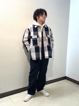 「MONKEY TIME（モンキータイム）のアイテム（パーカー）」を使った、arisawa shunyaさん（メンズ・173cm）の冬コーディネート