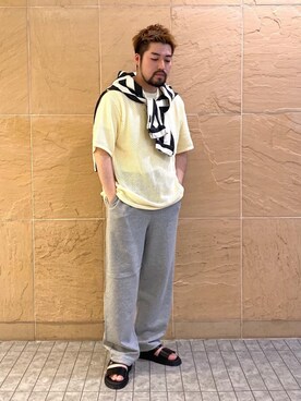 「MONKEY TIME（モンキータイム）のアイテム（スウェットパンツ）」を使った、arisawa shunyaさん（メンズ・173cm）の春コーディネート