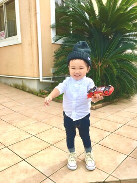 「H&M（エイチ・アンド・エム）のアイテム（シャツ/ブラウス、ホワイト系）」を使った、Ritoさん（キッズ・90cm）の秋コーディネート