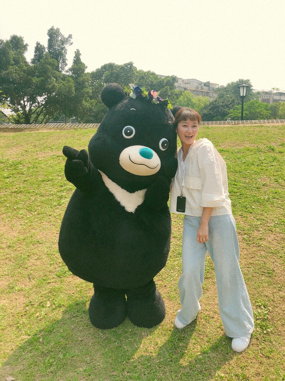 「UNIQLOのアイテム（デニムパンツ、ブルー系）」を使った、VVN_SUNさん（レディース・163cm）の夏コーディネートの1枚目の写真