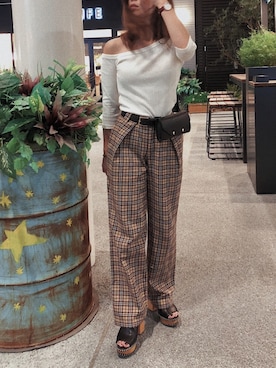 「MOUSSY（マウジー）のWOODEN SOLE SABOT（サンダル）」を使った、AYAさん（レディース・157cm）の夏コーディネート