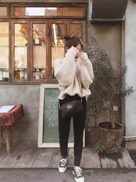「H&M（エイチ・アンド・エム）のアイテム（ニット/セーター、ホワイト系）」を使った、AYAさん（レディース・157cm）の冬コーディネート