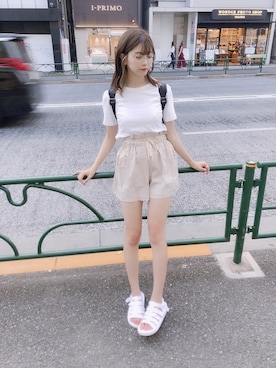 「GU（ジーユー）のアイテム（Tシャツ/カットソー、ホワイト系）」を使った、natsumiさん（レディース・161cm）の夏コーディネート