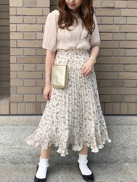 「アイテム（ショルダーバッグ、ゴールド系）」を使った、ゆうかさん（レディース・155cm）の夏コーディネート